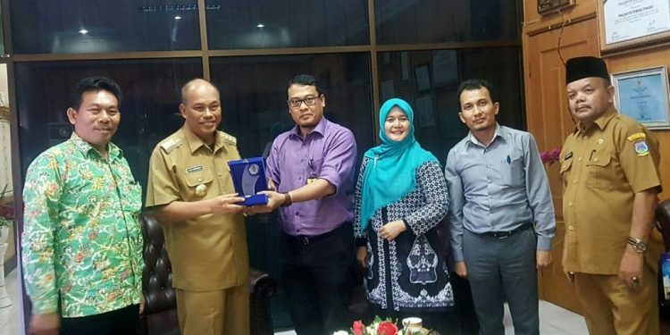 Walikota Tebing Tinggi Dosen Tamu Di Magister Ilmu Komunikasi