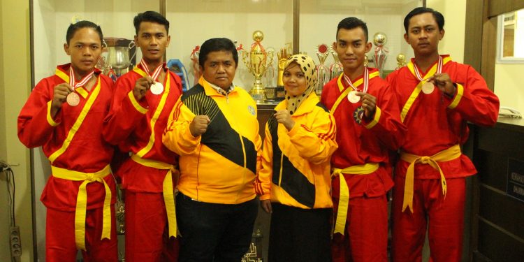 Kejurnas Perguruan Tinggi di Universitas Lampung memperebutkan Piala MENPORA-VI. 