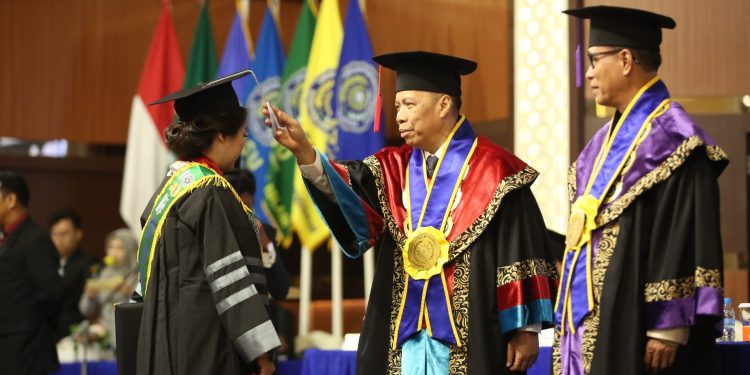 UMSU Wisuda 1.943 Lulusan Berprestasi