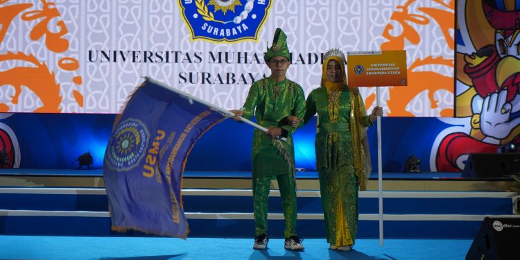 PIMNAS Ke-37: Enam Kontingen UMSU Warnai Pembukaan di Surabaya
