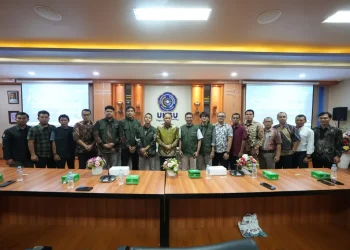 UMSU Beri Penghargaan kepada Dua Tim Juara Innovillage 2024