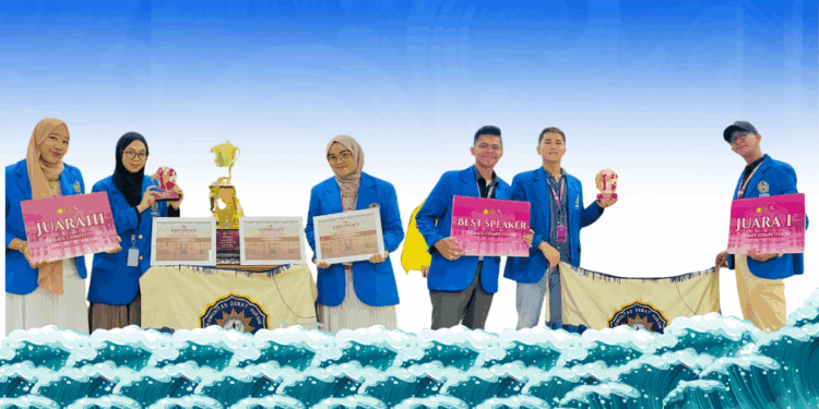 Dua Tim Debat Hukum UMSU Raih Juara di Kompetisi Debat Hukum Lex Icon 2025