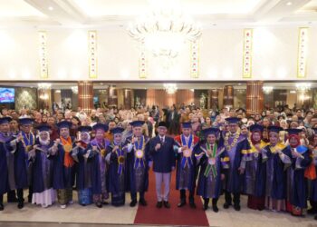 UMSU Kukuhkan 2.355 Lulusan pada Wisuda Periode II Tahun 2025