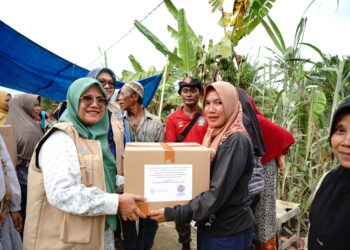 Tim Tanggap Darurat UMSU Distribusikan Sembako dan Air Bersih di Desa Sekoci Langkat