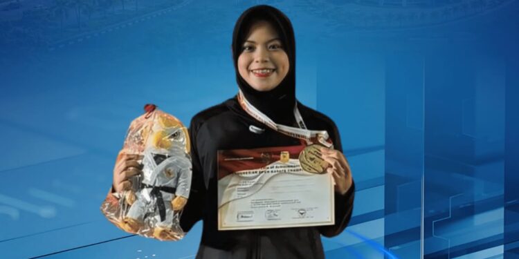 Mahasiswi UMSU Raih Medali Emas di Kejuaraan Karate Nasional Piala Presiden 2026